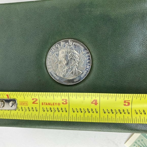 Vintage Rolex Box Cellini 1985 18 Karat Gold Watch - Picture 11 of 12